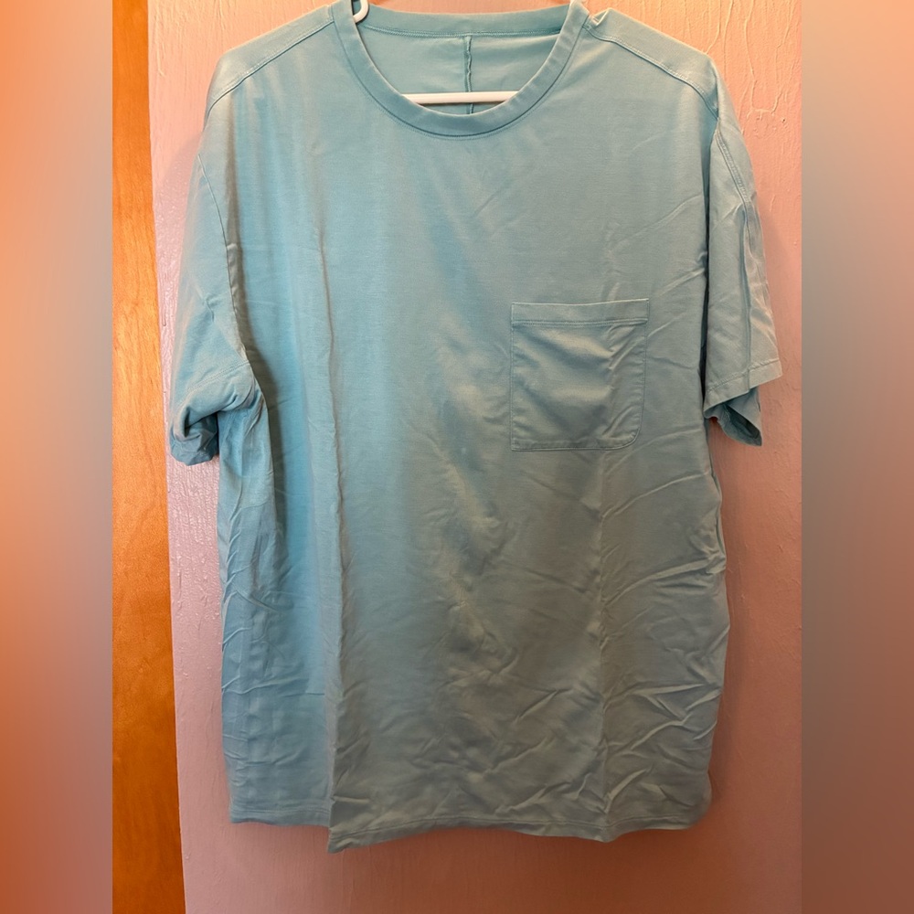 Lululemon Fundamental Pocket T Sz L. Relaxed Fit (tag removed)